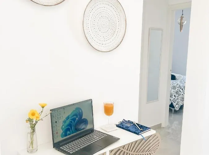 Latsi Blue 16 Brand New Apartament